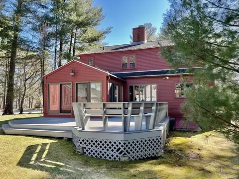 Exterior - 64 Colonial Dr, Reading, MA 01867 photo 5 of 6