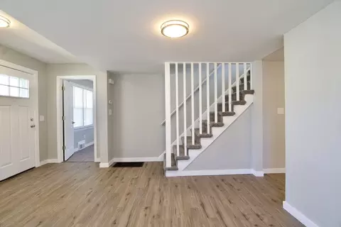 Entry Way - 29 Brickett St, Springfield, MA 01119 photo 2 of 2