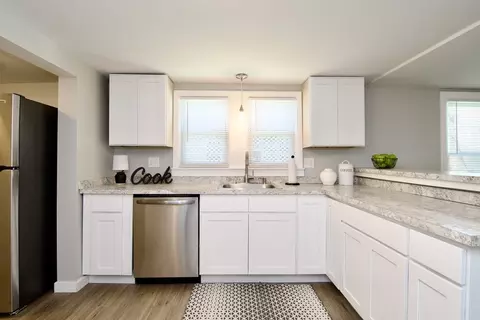 Kitchen - 29 Brickett St, Springfield, MA 01119 photo 2 of 9