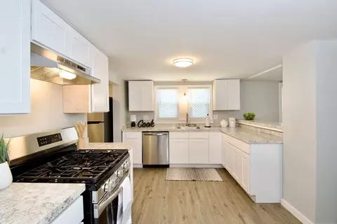 Kitchen - 29 Brickett St, Springfield, MA 01119 photo 5 of 9