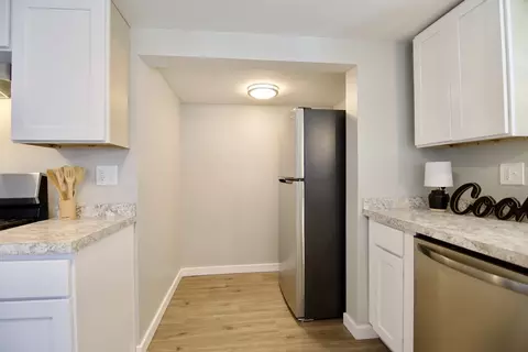 Kitchen - 29 Brickett St, Springfield, MA 01119 photo 7 of 9