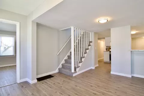 Entry Way - 29 Brickett St, Springfield, MA 01119 photo 1 of 2