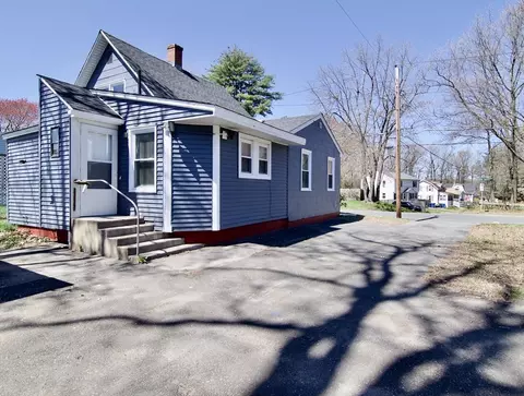Exterior - 29 Brickett St, Springfield, MA 01119 photo 4 of 5