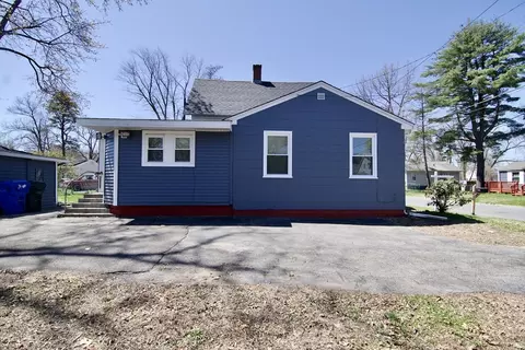 Exterior - 29 Brickett St, Springfield, MA 01119 photo 3 of 5