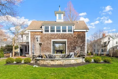 Exterior - 737 Main St, Hingham, MA 02043 photo 8 of 10