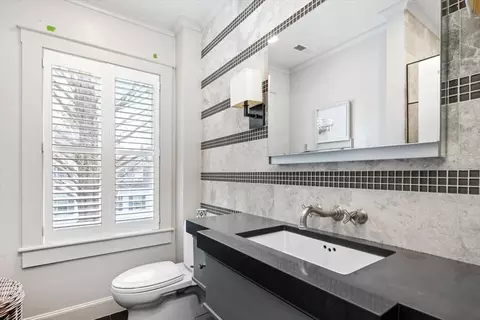 Bath - 737 Main St, Hingham, MA 02043 photo 2 of 4