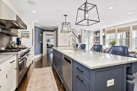 Kitchen - 737 Main St, Hingham, MA 02043 photo 2 of 3