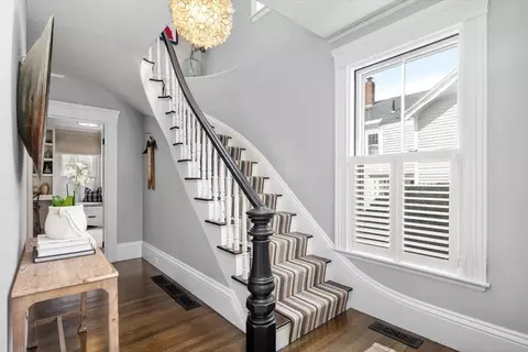 Entry Way - 737 Main St, Hingham, MA 02043 photo 2 of 3