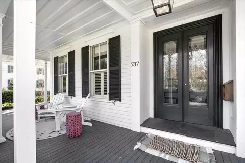 Exterior - 737 Main St, Hingham, MA 02043 photo 6 of 10