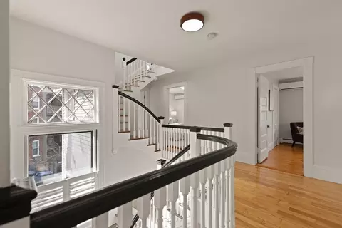Entry Way - 12 Toxteth St, Brookline, MA 02445 photo 5 of 6
