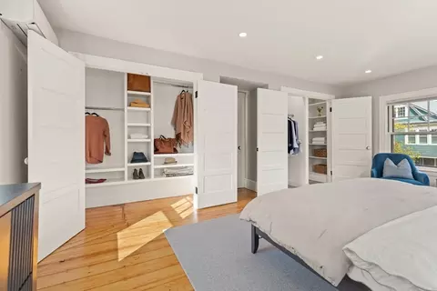 Bedroom - 12 Toxteth St, Brookline, MA 02445 photo 3 of 9