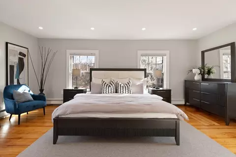 Bedroom - 12 Toxteth St, Brookline, MA 02445 photo 1 of 9