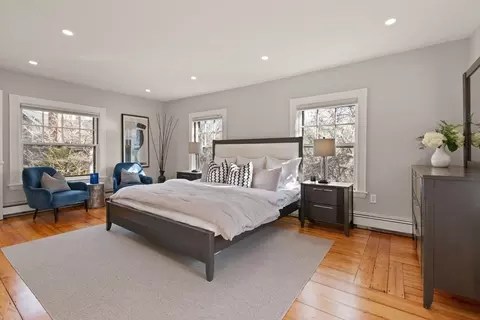 Bedroom - 12 Toxteth St, Brookline, MA 02445 photo 2 of 9
