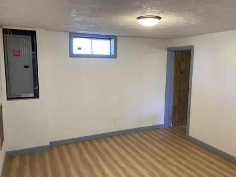 51 Phelps St, Easthampton, MA 01027 photo 12