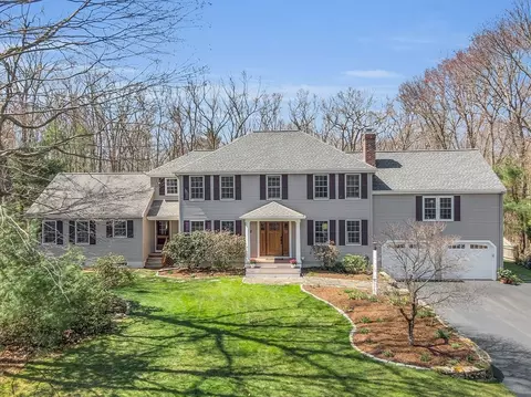 32 Butler Rd, Mendon, MA 01756