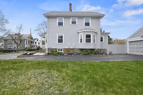 Exterior - 18 James St, Beverly, MA 01915 photo 4 of 10