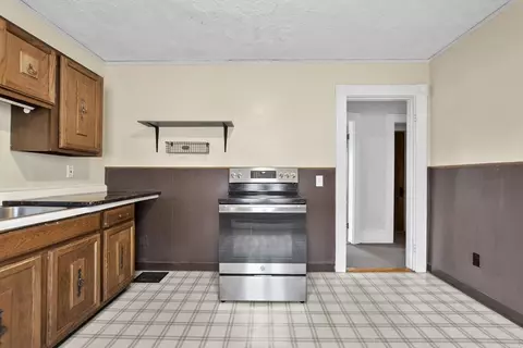 Kitchen - 18 James St, Beverly, MA 01915 photo 5 of 5