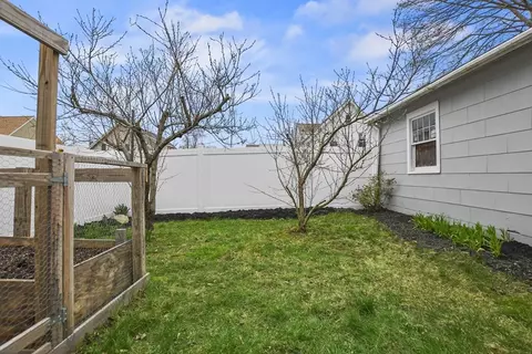 Exterior - 18 James St, Beverly, MA 01915 photo 10 of 10
