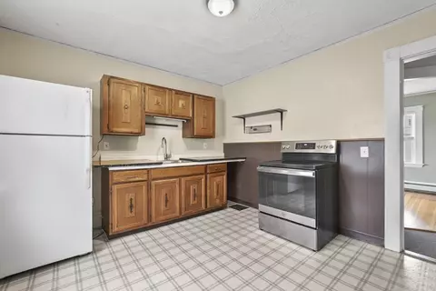 Kitchen - 18 James St, Beverly, MA 01915 photo 4 of 5