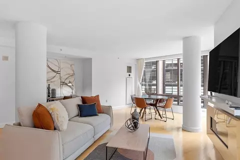 3 Avery St #506, Boston, MA 02111