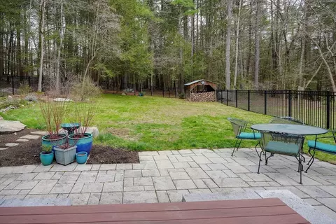 Exterior - 21 Hynes Ln, Harvard, MA 01451 photo 5 of 9