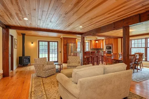 Living - 21 Hynes Ln, Harvard, MA 01451 photo 5 of 10