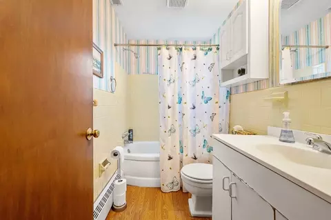Bath - 20 Olean St, Worcester, MA 01602 photo 4 of 4
