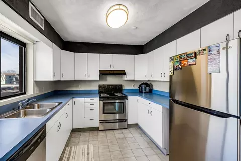 Kitchen - 205 Ferry #501, Everett, MA 02149 photo 2 of 4