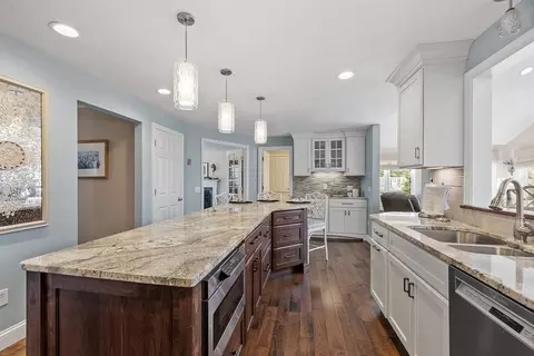 Kitchen - 31 Benoni Dr, Sutton, MA 01590 photo 4 of 9