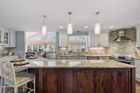 Kitchen - 31 Benoni Dr, Sutton, MA 01590 photo 5 of 9