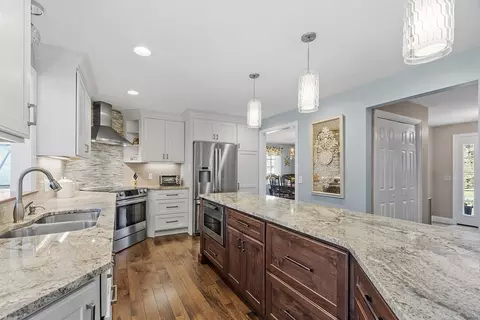Kitchen - 31 Benoni Dr, Sutton, MA 01590 photo 1 of 9