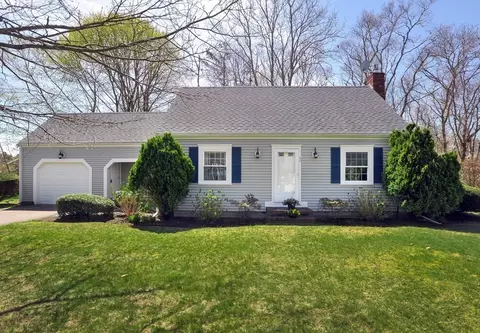 49 Elizabeth Jean Dr, Falmouth, MA 02536