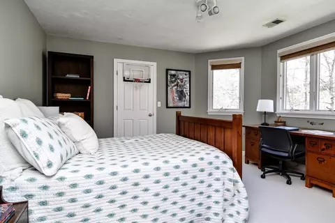 Bedroom - 4 Algonquian Dr, Natick, MA 01760 photo 4 of 5
