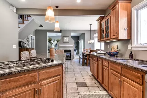 Kitchen - 4 Algonquian Dr, Natick, MA 01760 photo 2 of 3