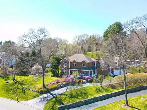 View/Area - 4 Algonquian Dr, Natick, MA 01760 photo 2 of 5