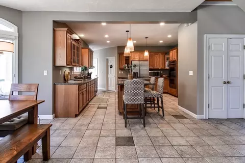 Kitchen - 4 Algonquian Dr, Natick, MA 01760 photo 1 of 3