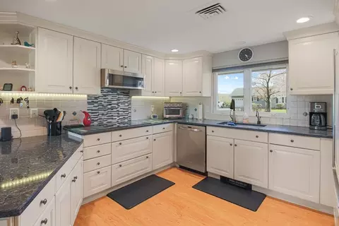 Kitchen - 53 Barry Rd, Worcester, MA 01609 photo 2 of 5