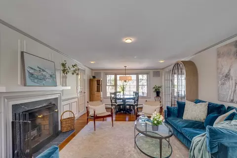 Living - 39 Old Farm Rd, Needham, MA 02492 photo 4 of 7