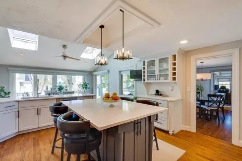 Kitchen - 39 Old Farm Rd, Needham, MA 02492 photo 1 of 5