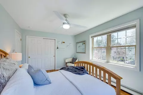 Bedroom - 39 Old Farm Rd, Needham, MA 02492 photo 4 of 5