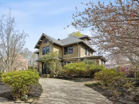 61 Warren Ave, Milton, MA 02186