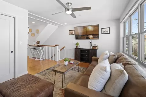 Living - 21 Summit Ave #3, Beverly, MA 01915 photo 5 of 5