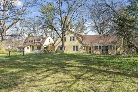 229 Musketaquid Rd, Concord, MA 01742