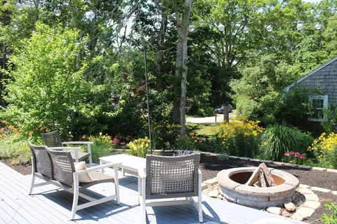 Exterior - 245 Paddocks Path, Dennis, MA 02638 photo 5 of 8