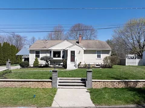 11 Ware Dr, Norfolk, MA 02056