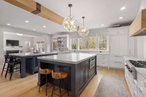 Kitchen - 28 Free St, Hingham, MA 02043 photo 3 of 4
