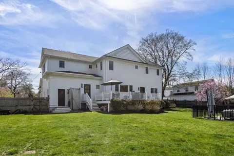 Exterior - 28 Free St, Hingham, MA 02043 photo 6 of 6
