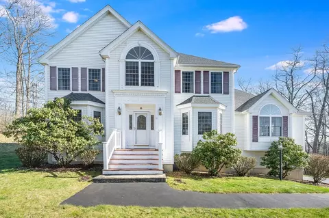 31 Maple Ridge Rd, Methuen, MA 01844