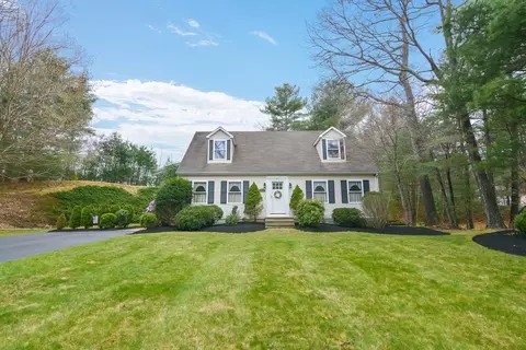 21 Brookside Dr, Douglas, MA 01516