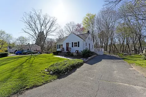 9 Stephen St, Norton, MA 02766